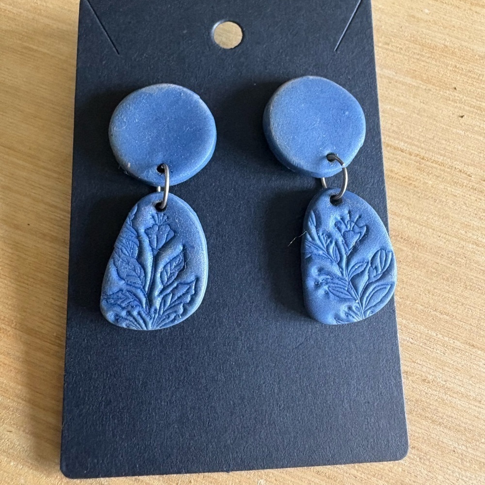Chic Blue Embossed Earrings